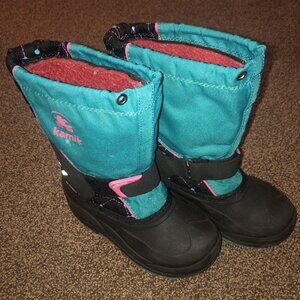 Kamik waterproof winter boots, unisex, size toddler 13!